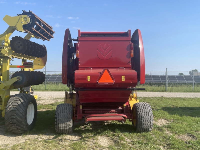 2016 NEW HOLLAND ROLLBELT 450 (RB450) ROTO-CUT ROUND BALER