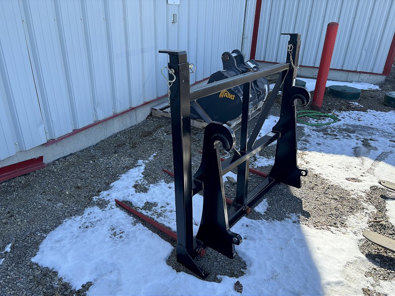 2026 HLA ATTACHMENTS (HORST) THREE PRONG BALE SPEAR