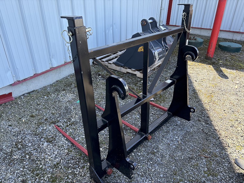 2026 HLA ATTACHMENTS (HORST) THREE PRONG BALE SPEAR