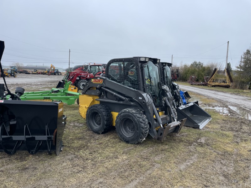 2017 NEW HOLLAND L220-T4B SKID STEER LOADER