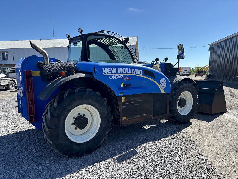 2014 NEW HOLLAND LM7.42 ELITE TELEHANDLER