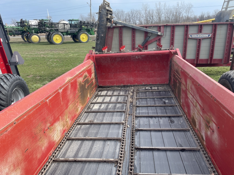 2010 NEW HOLLAND 195 MANURE SPREADER