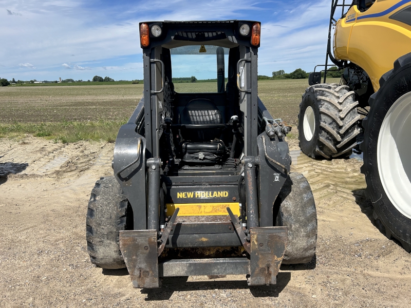 2017 NEW HOLLAND L220 SKID STEER LOADER