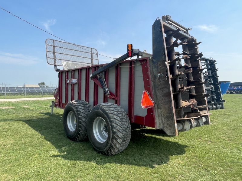 2023 HAGEDORN 5440 MANURE SPREADER