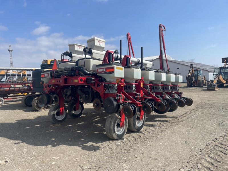 2013 WHITE 8180 12 ROW PLANTER