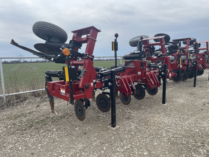 2025 UNVERFERTH 122 7 SHANK ZONE-BUILDER SUBSOILER DEEP TILLAGE