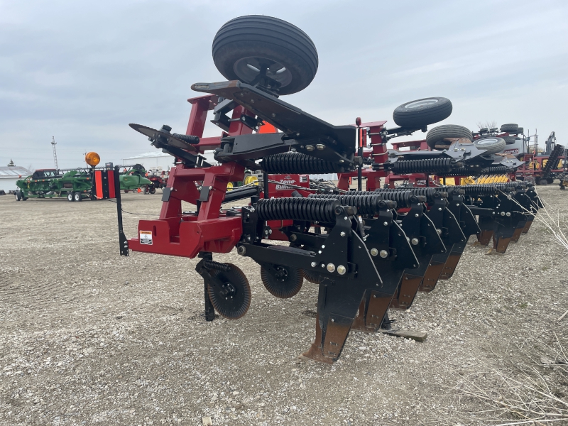 2024 UNVERFERTH 122 7 SHANK ZONE-BUILDER SUBSOILER DEEP TILLAGE