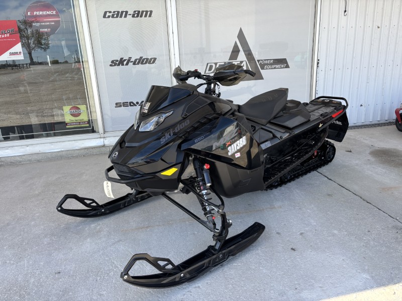 Snowmobiles  2024 SKI-DOO MXZ X-RS 850 E-TEC SNOWMOBILE Photo