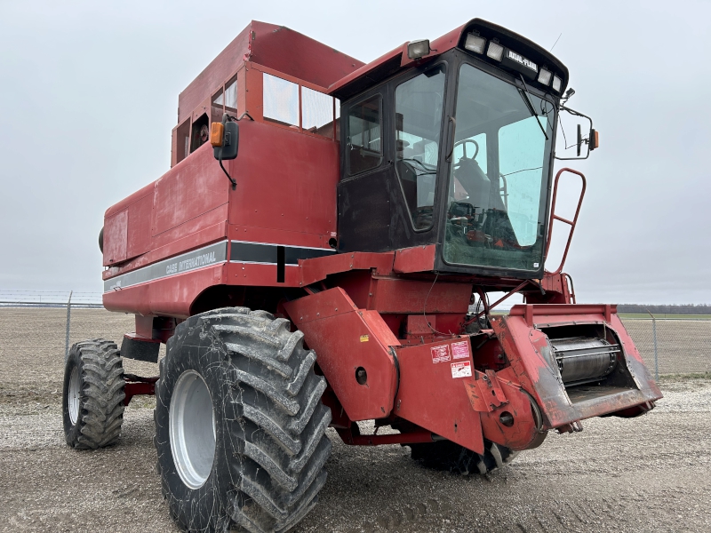 1992 CASE IH 1660 AXIAL FLOW COMBINE