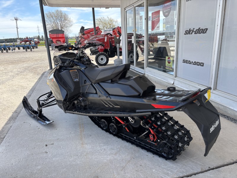 Snowmobiles  2022 SKI-DOO MXZ X 850 E-TEC SNOWMOBILE Photo
