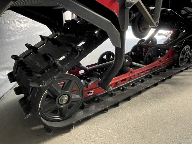 Snowmobiles  2016 POLARIS 800 SWITCHBACK PRO-S SNOWMOBILE Photo