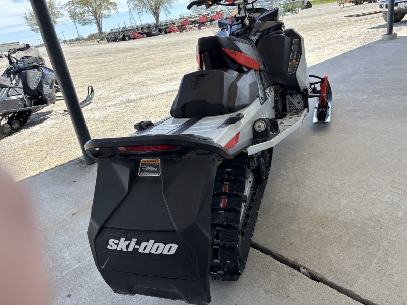 Snowmobiles  2022 SKI-DOO MXZ X 850 E-TEC SNOWMOBILE Photo