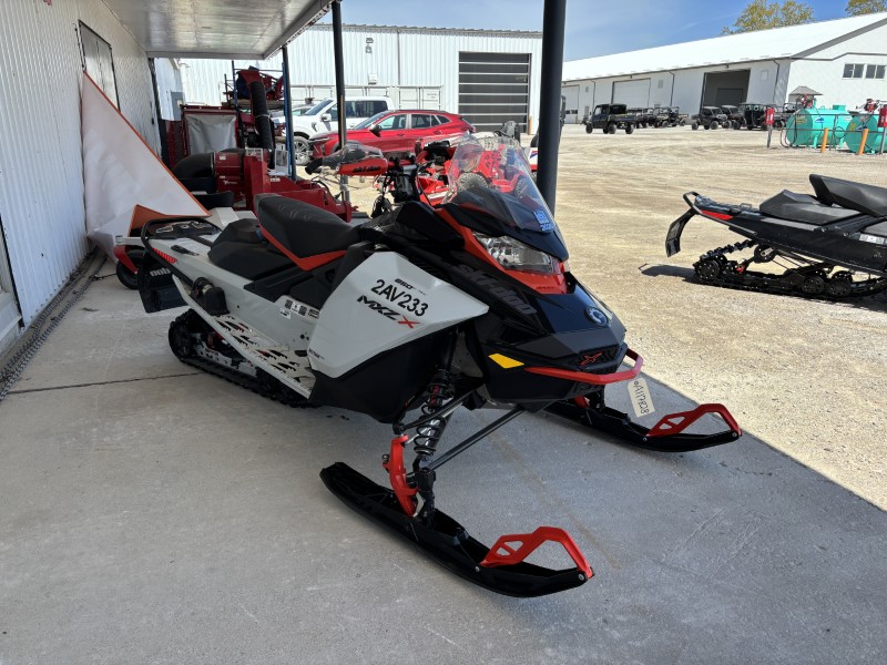 Snowmobiles  2022 SKI-DOO MXZ X 850 E-TEC SNOWMOBILE Photo