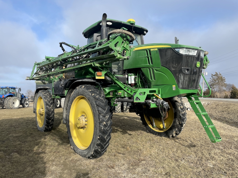 2017 JOHN DEERE 4038R SELF-PROPELLED SPRAYER