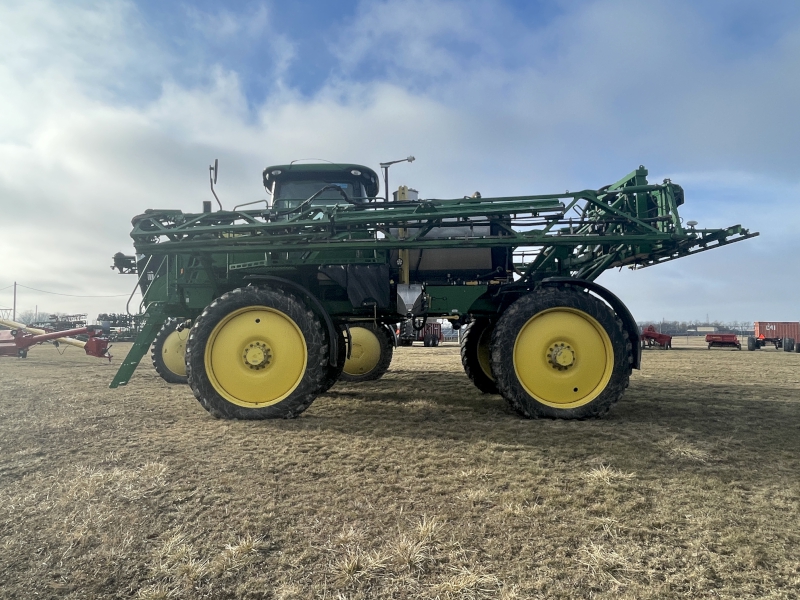 2017 JOHN DEERE 4038R SELF-PROPELLED SPRAYER