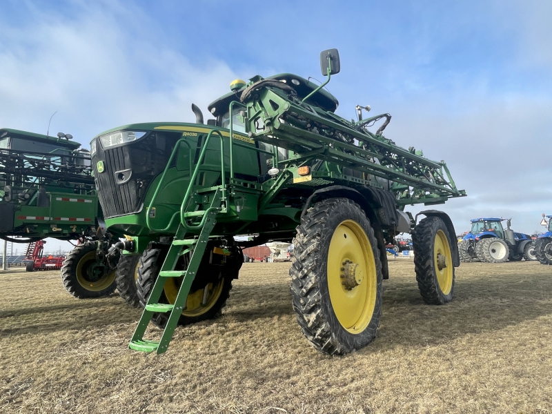 2017 JOHN DEERE 4038R SELF-PROPELLED SPRAYER