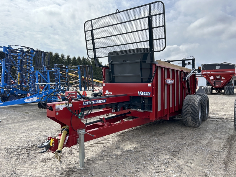 2026 HAGEDORN 5440 MANURE SPREADER