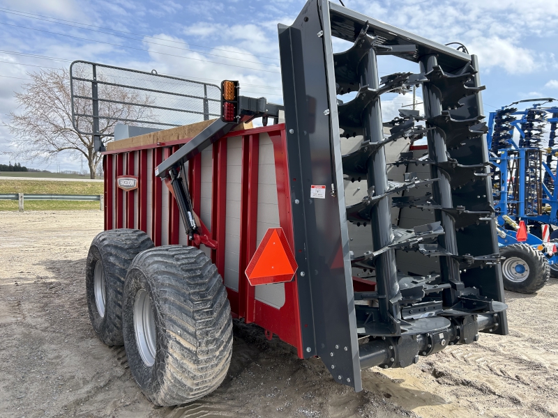 2026 HAGEDORN 5440 MANURE SPREADER