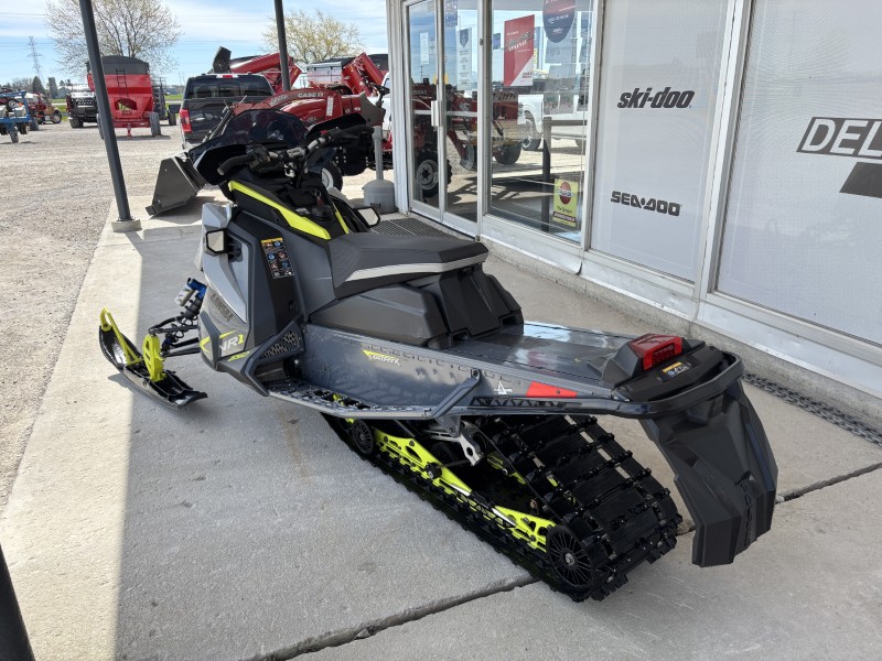 Snowmobiles  2022 POLARIS 850 INDY VR1 SNOWMOBILE STARFIRE SERIES Photo