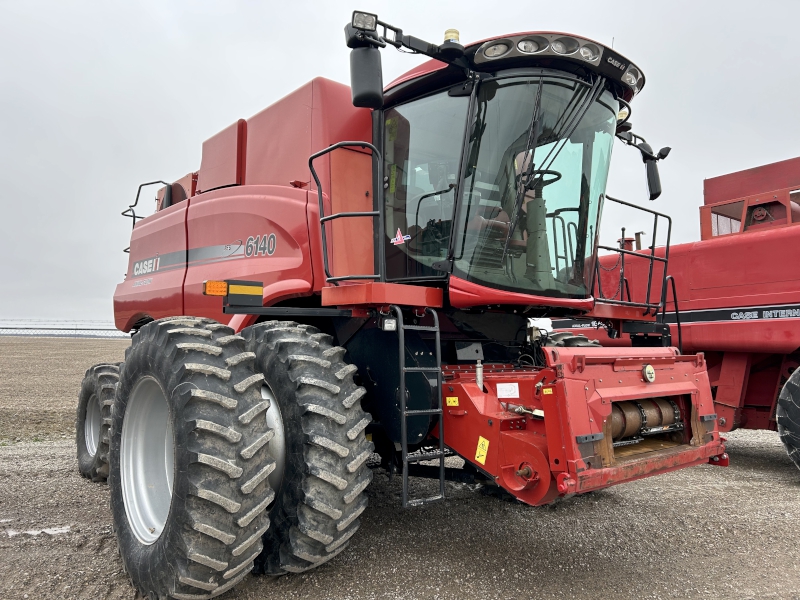 2017 CASE IH 6140 AXIAL FLOW COMBINE