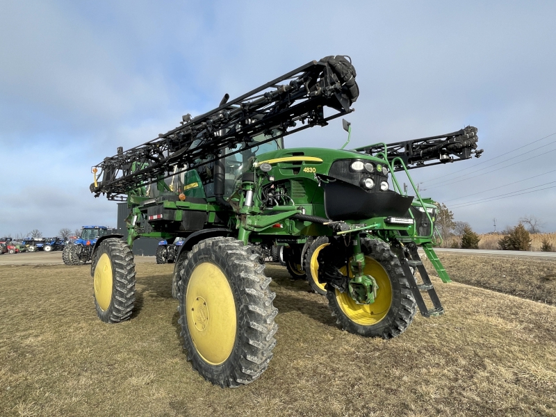 2008 JOHN DEERE 4830 SELF PROPELLED SPRAYER