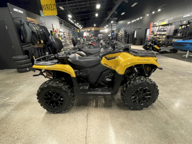 ATV  2024 CAN-AM OUTLANDER MAX XT 700 ATV Photo