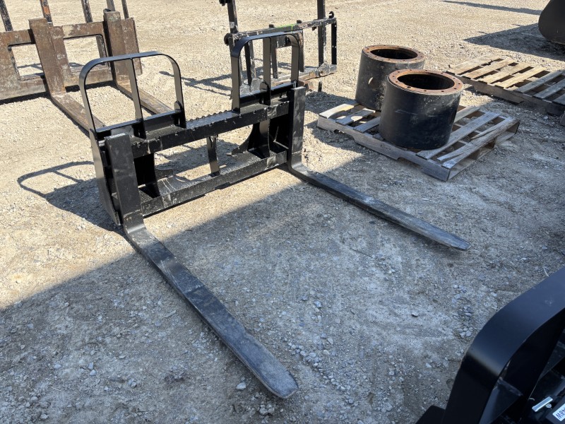 2026 HORST 4200 POUND PALLET FORK