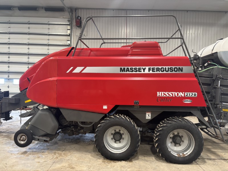 2011 MASSEY FERGUSON 2170 BIG SQUARE BALER