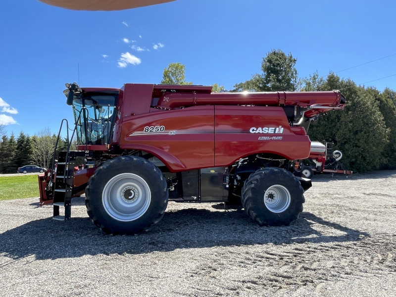 2024 CASE IH AXIAL FLOW 8250 COMBINE
