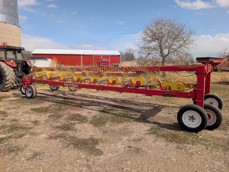 2010 FARM KING RFKS16 WHEEL RAKE