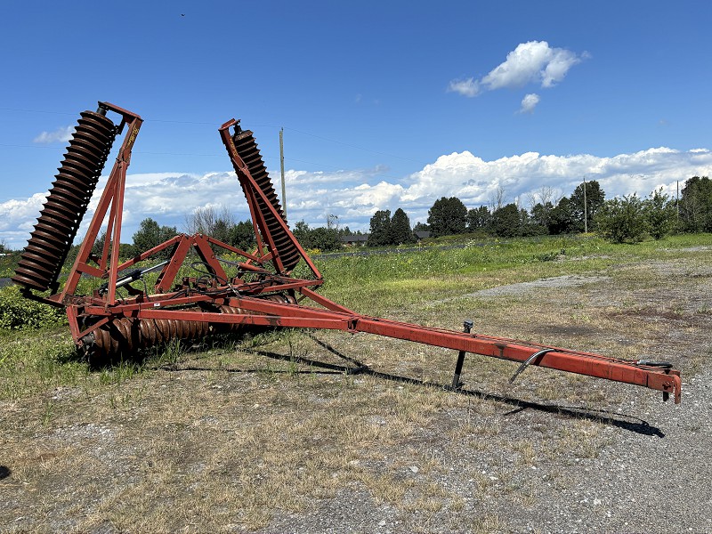 BRILLION WPW-128 FOLDING PULVERIZER