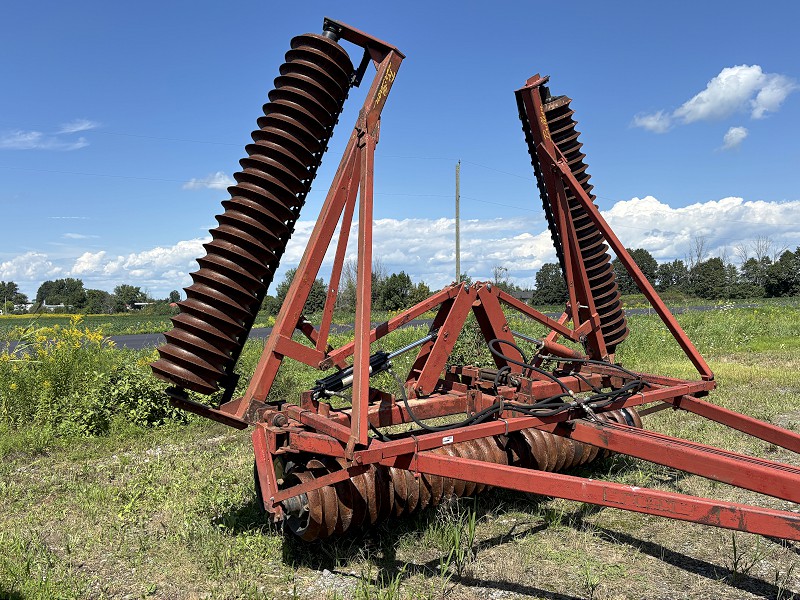BRILLION WPW-128 FOLDING PULVERIZER