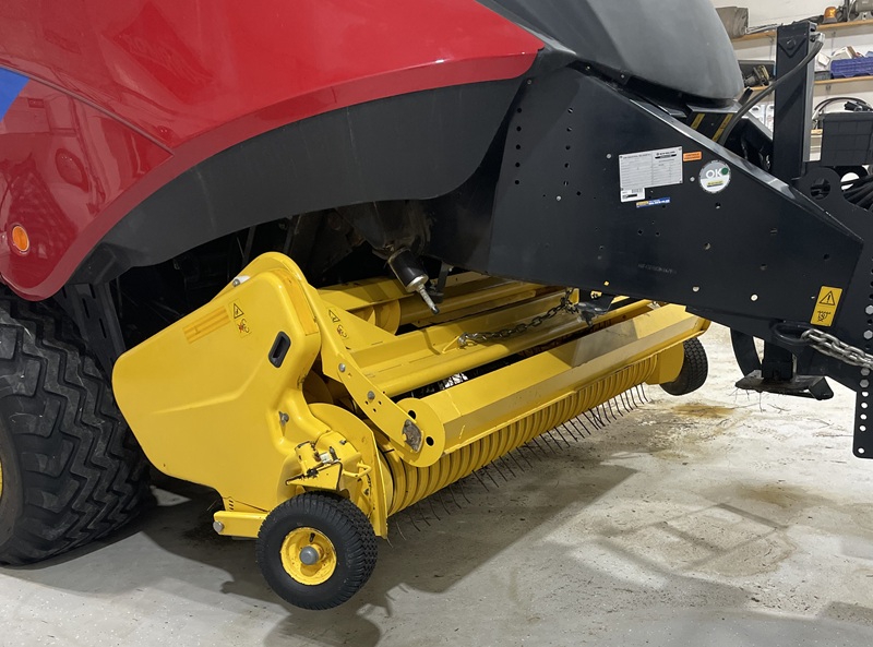 2017 NEW HOLLAND BB340R BIG SQUARE BALER