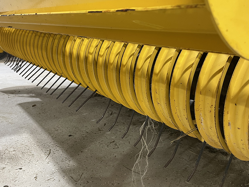 2017 NEW HOLLAND BB340R BIG SQUARE BALER