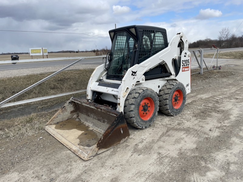 2011 BOBCAT S205 SKID STEER LOADER