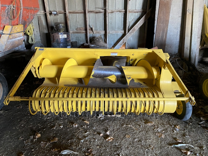 2014 NEW HOLLAND 790 PULL-TYPE FORAGE HARVESTER PACKAGE WITH TWO HEADS