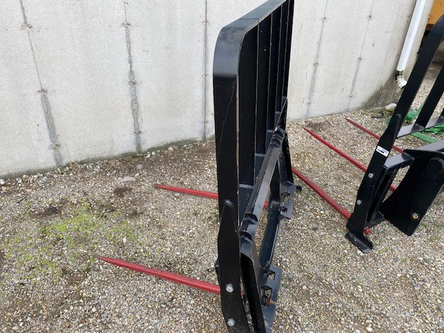 2026 HORST DOUBLE PRONG BALE SPEAR WITH GUARD