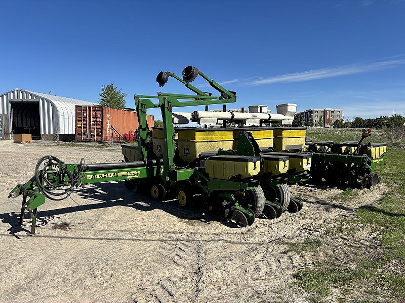 1996 JOHN DEERE 1770 CONSERVATION PLANTER