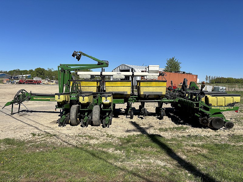1996 JOHN DEERE 1770 CONSERVATION PLANTER