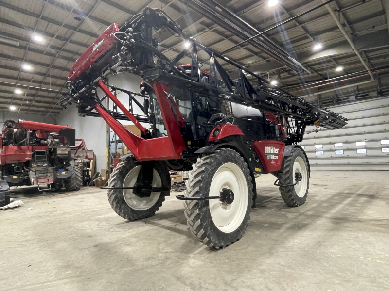 2022 MILLER NITRO 7310 SELF PROPELLED SPRAYER