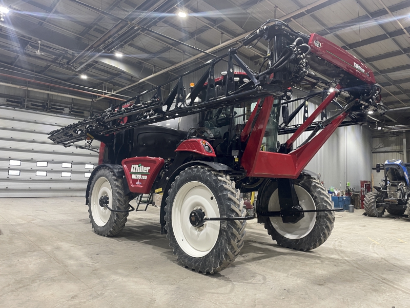 2022 MILLER NITRO 7310 SELF PROPELLED SPRAYER