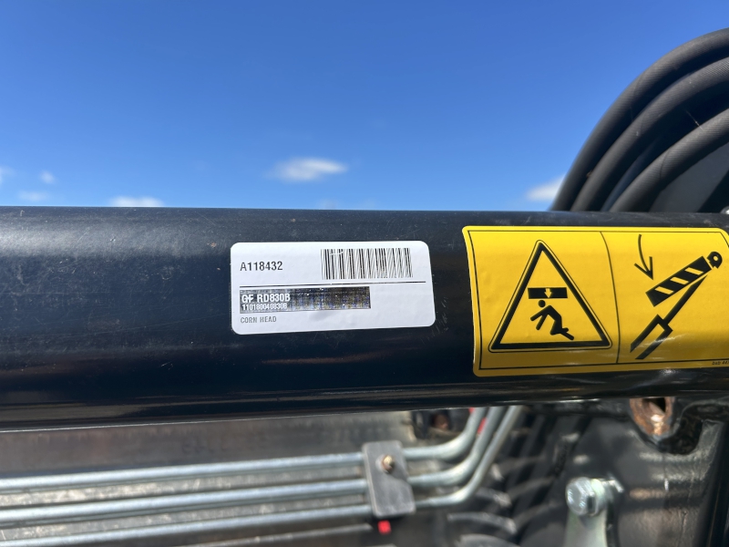 2018 GERINGHOFF RD830B CORN HEAD