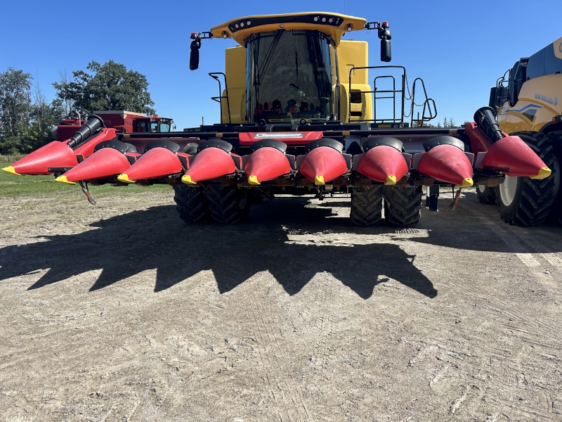 2018 GERINGHOFF RD830B CORN HEAD