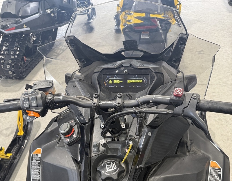 Snowmobiles  2023 SKI-DOO RENEGADE ENDURO 850 E-TEC SNOWMOBILE Photo