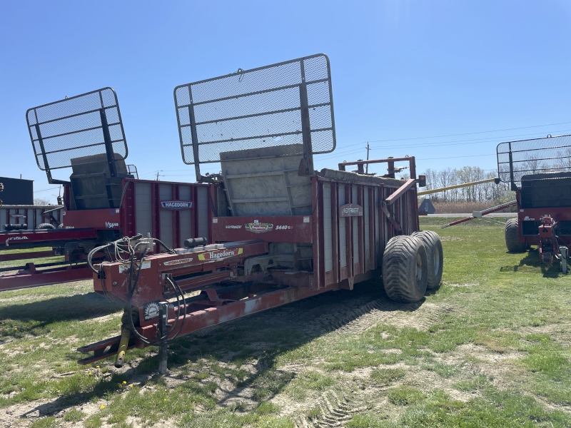 2011 HAGEDORN 5440 EXTRAVERT HYDRA PUSH MANURE SPREADER