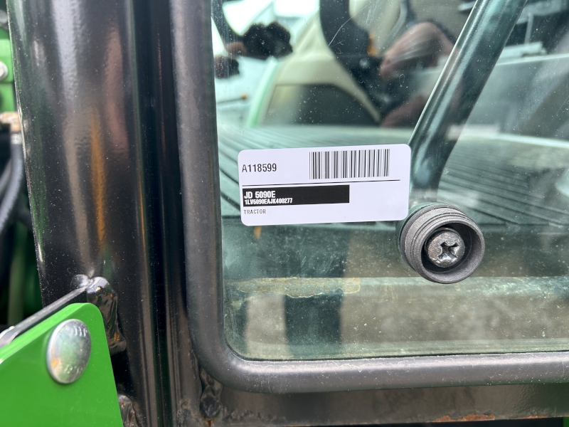2019 JOHN DEERE 5090E TRACTOR