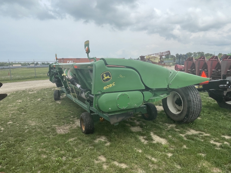 2009 JOHN DEERE 608C STALKMASTER CORN HEAD PACKAGE WITH CART