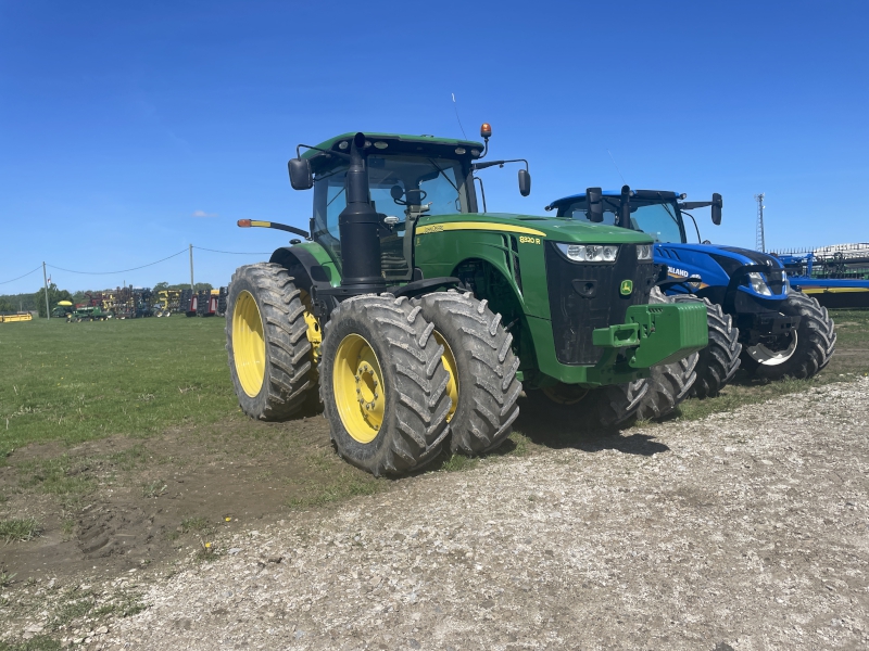 2017 JOHN DEERE 8320R TRACTOR
