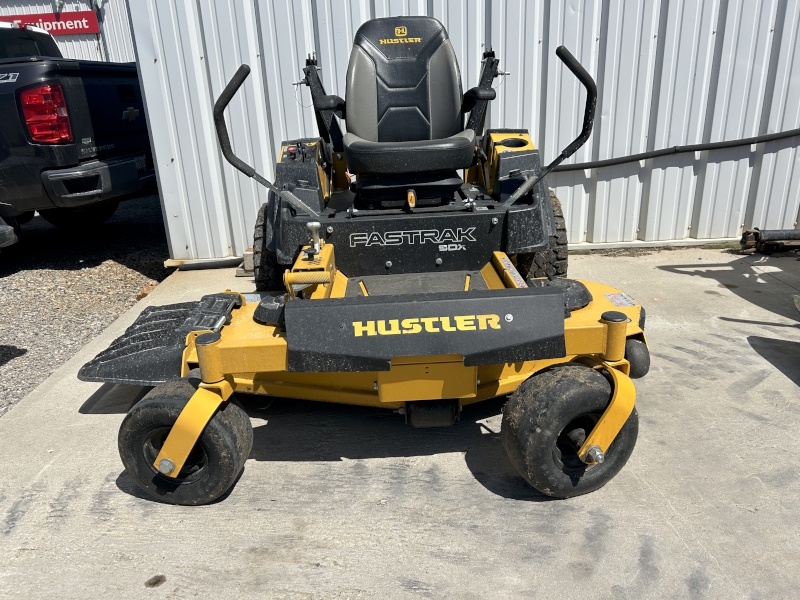 2023 HUSTLER FASTRAK SDX 60 INCH ZERO TURN MOWER