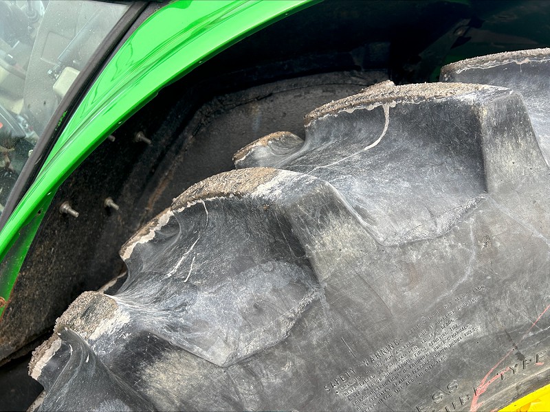 2003 JOHN DEERE 7320 TRACTOR